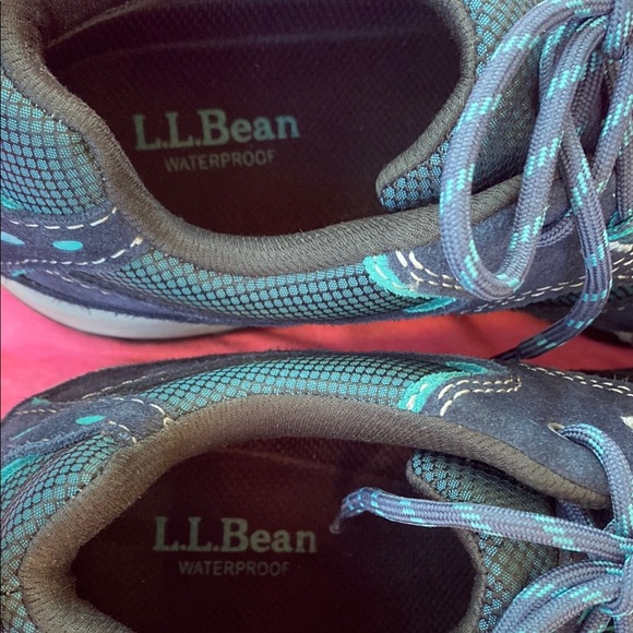Women’s L.L. Bean Vertigrip Green and Teal Size 9 Medium Sneakers - Picture 4 of 9